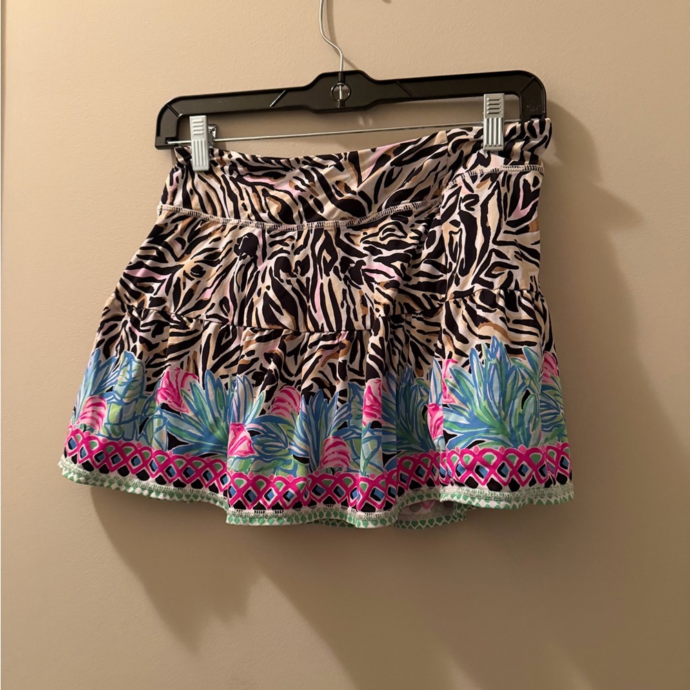 LILLY PULITZER SIZE XS LUXLETIC GARDENIA SKORT *CAN YOU ZEE ME* ONYX